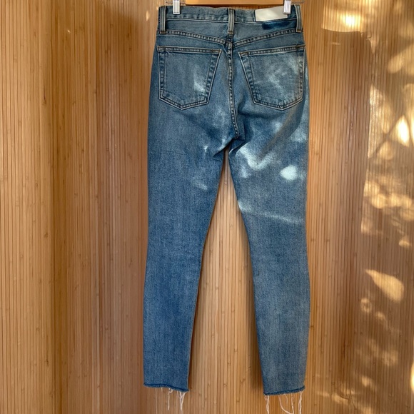 Re/done cutoff jeans - Picture 3 of 5